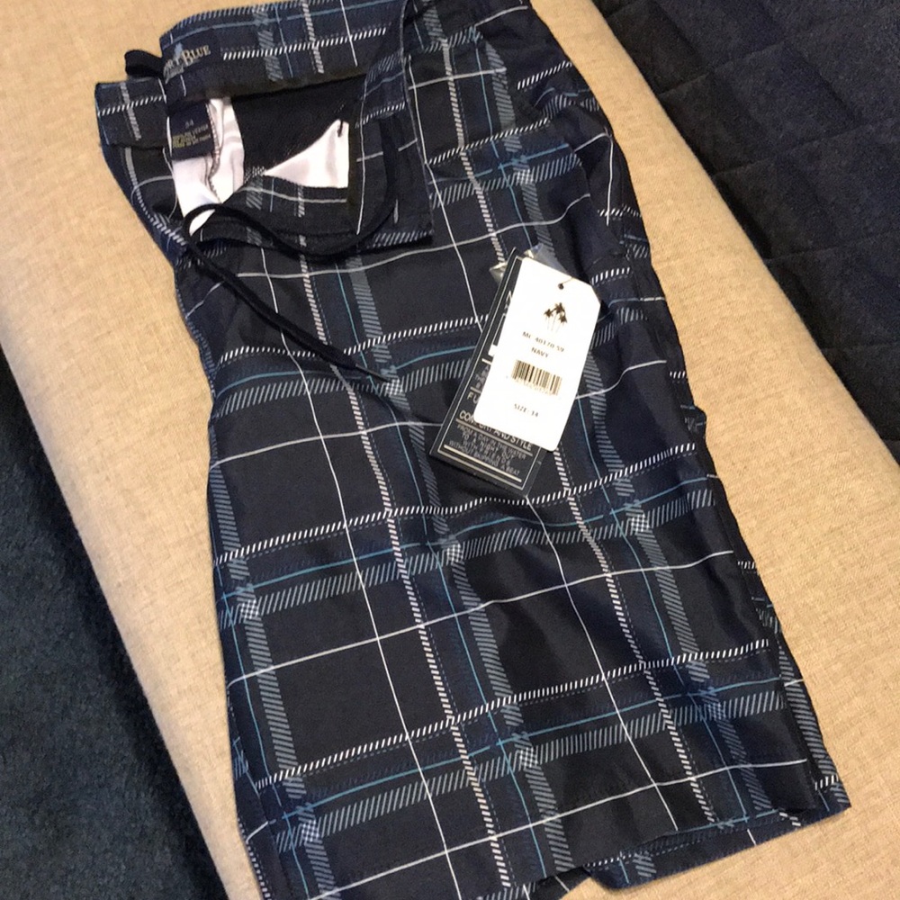 Men’s board shorts